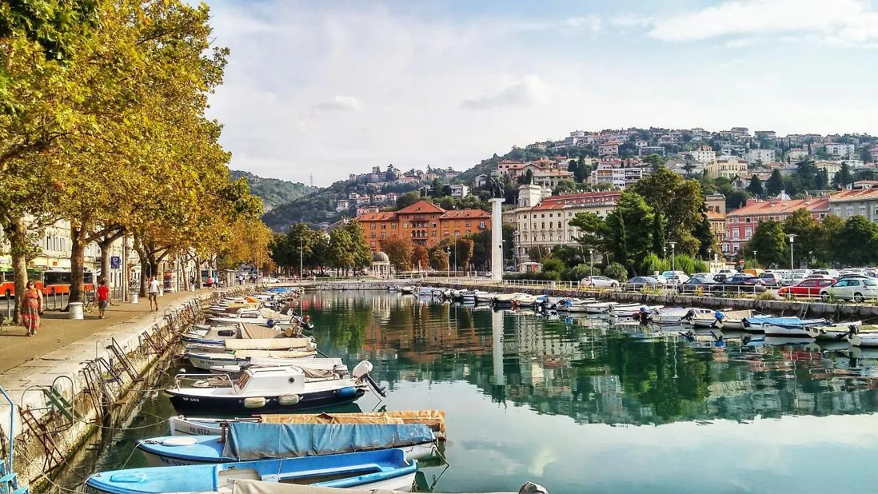 Market & Art Square Place Rijeka