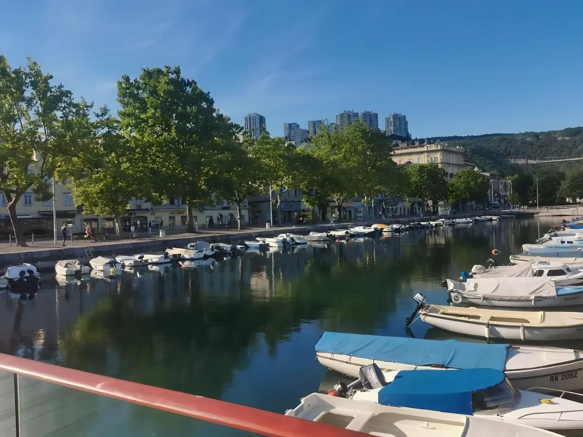 Market & Art Square Place Rijeka 4*,  Kroatien